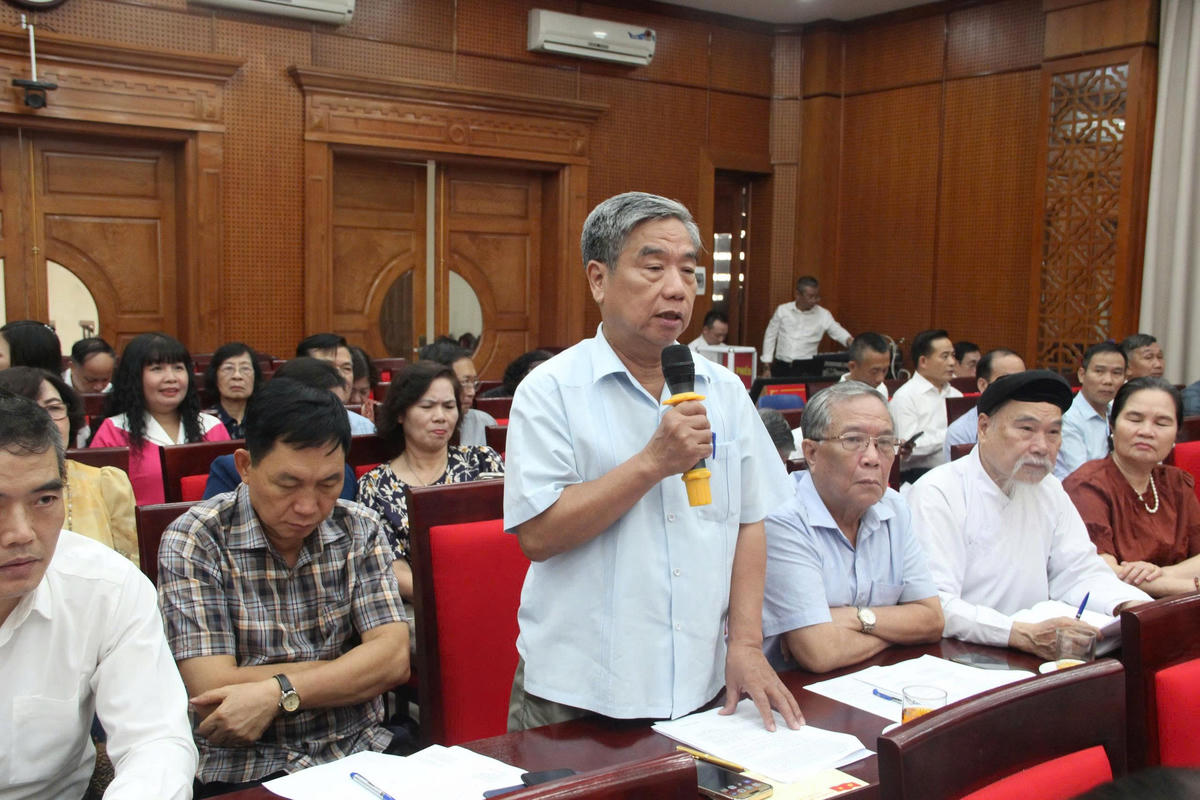 Các đại biểu góp ý tại hội nghị. Ảnh: P. V