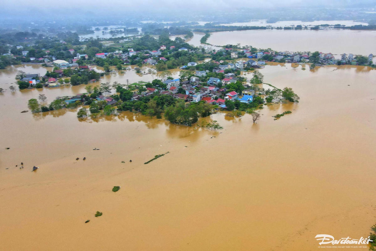 Mưa, lũ gây ngập nhiều địa phương trên cả nước. Ảnh minh họa: Lê Khánh.