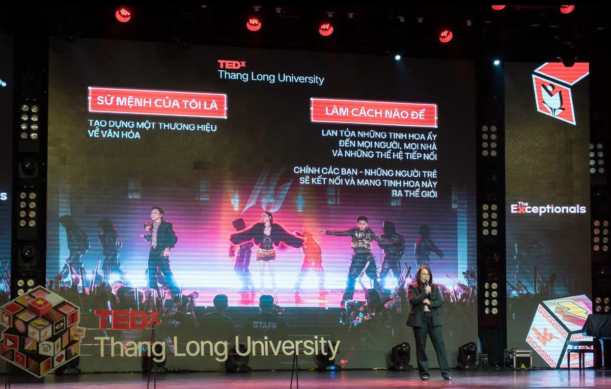 CEO Tập đoàn YeaH1 Ngô Thị Vân Hạnh chia sẻ tại hội thảo.&nbsp;