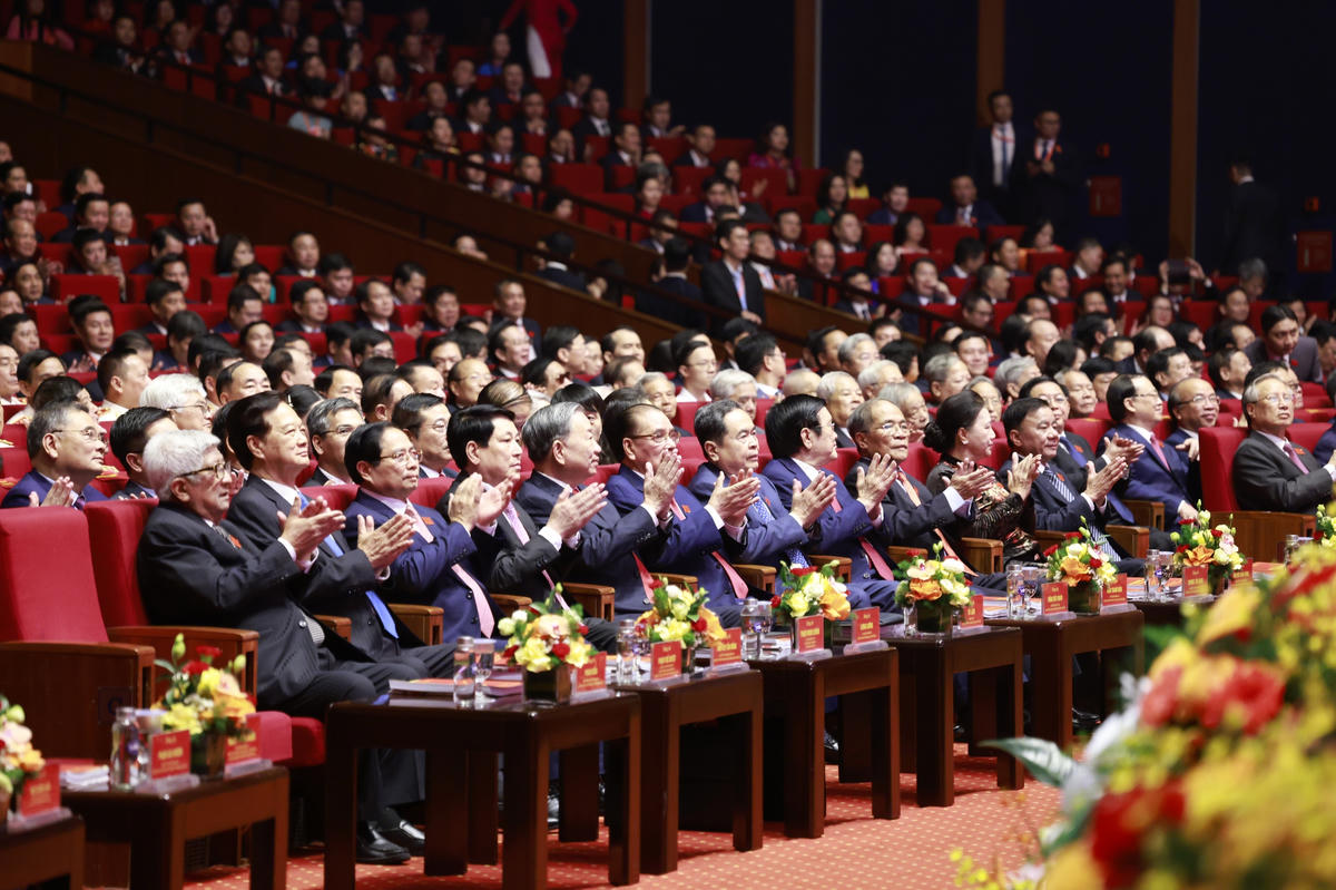 Các đồng chí lãnh đạo, nguyên lãnh đạo Đảng, Nhà nước dự Đại hội - Ảnh: VGP/Nhật Bắc