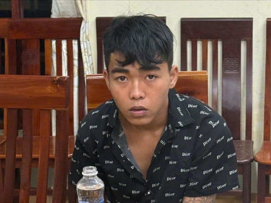 Đối tượng Nguyễn Như Tiến tại cơ quan Công an. Ảnh: CV.
