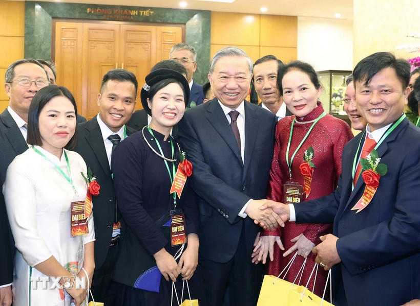 Tổng Bí thư Tô Lâm và các đại biểu. (Ảnh: Thống Nhất/TTXVN)
