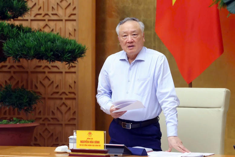 Phó Thủ tướng Thường trực Chính phủ Nguyễn Hòa Bình phát biểu tại cuộc họp.&nbsp;Ảnh: VGP/Nguyễn Hoàng.