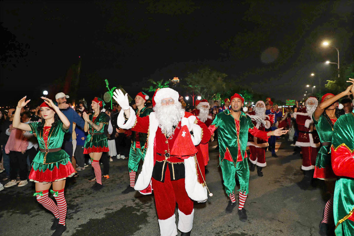 Lễ hội Đón Giáng sinh - Chào năm mới năm 2024 tiếp tục được tổ chức trong năm 2025 với quy mô mở rộng ở nhiều nơi trên địa bàn TP Đà Nẵng mới. Ảnh: Nguyễn Tú.