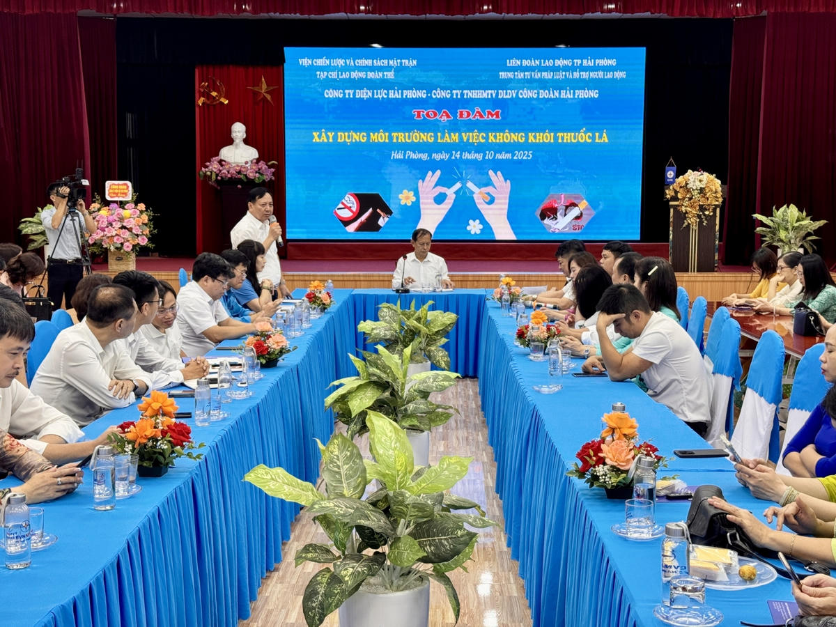 Toàn cảnh tọa đàm.