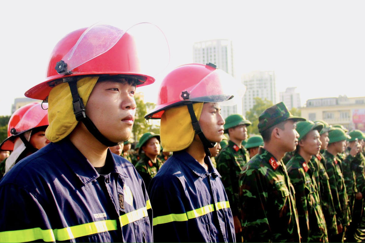 Các chiến sỹ thuộc đơn vị Phòng cháy chữa cháy và cứu cứu nạn. Ảnh: Thu Huệ.