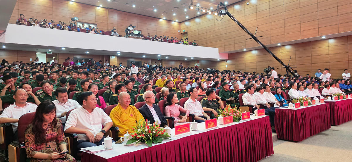 Các đại&nbsp; biểu tham dự chương trình. Ảnh: Nguyễn Chung.