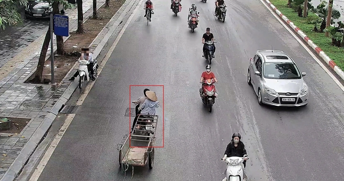 Xe máy đi ngược chiều bị camera AI phát hiện. Ảnh: Cục CSGT.