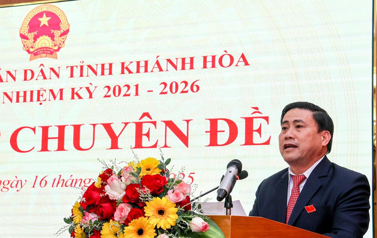 Tân Chủ tịch HĐND tỉnh Lâm Đông phát biểu nhận nhiệm vụ. (ảnh H.L)