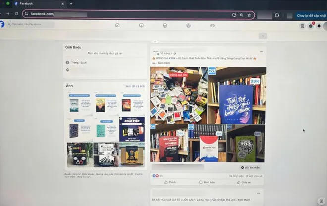 Nhiều hội nhóm bán sách giá rẻ chỉ bằng 1/3 giá gốc. 	Ảnh: Huyền Chi
