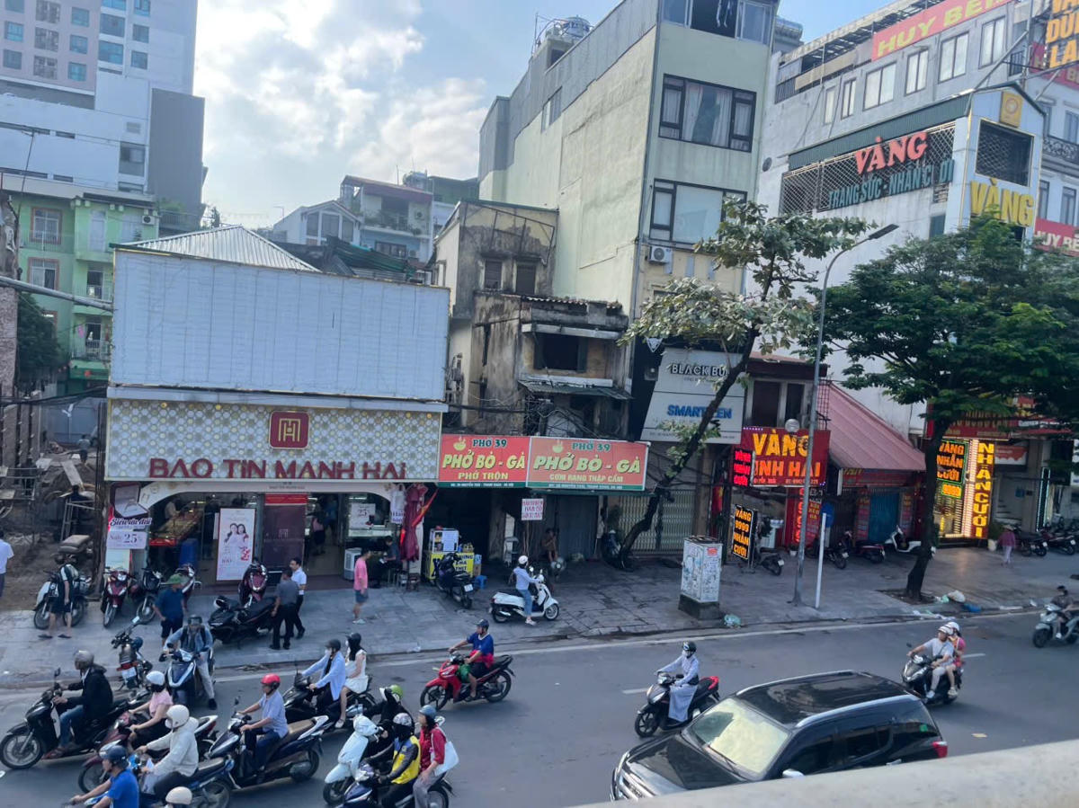 Thị trường vàng nóng bỏng tay.