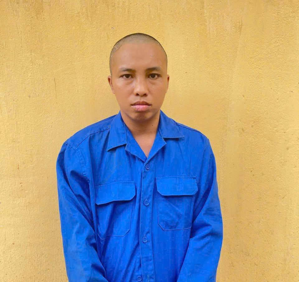 Đối tượng Đặng Văn Nhỉ tại CQĐT. Ảnh: Thanh Tuấn.