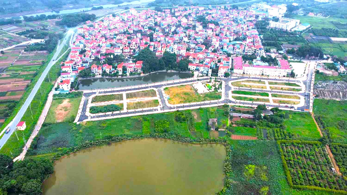 Tại xã Tiền Yên, huyện Hoài Đức (nay là xã Sơn Đồng) vẫn còn 8/19 thửa đất người trúng đấu giá chưa nộp tiền. ẢNH: C.N.