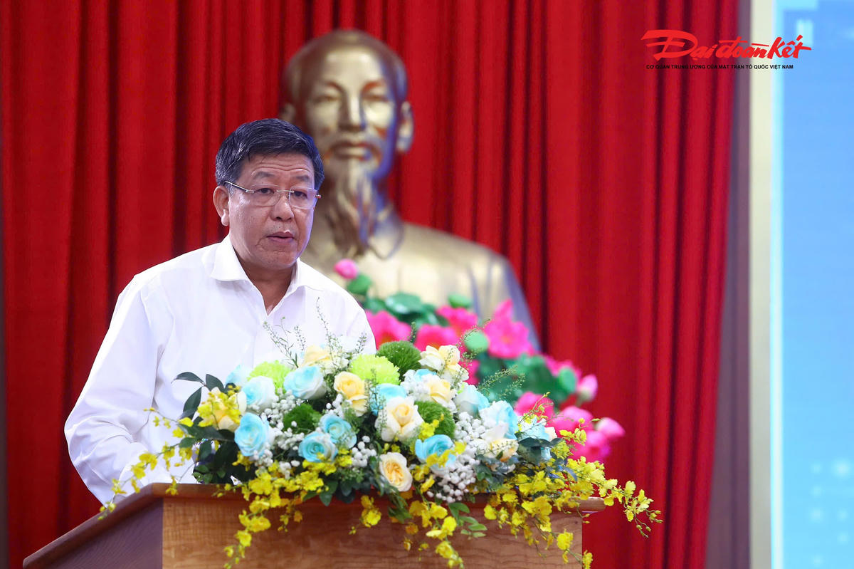 Phó Chủ tịch UBND TP Hà Nội Dương Đức Tuấn phát biểu tại hội thảo.