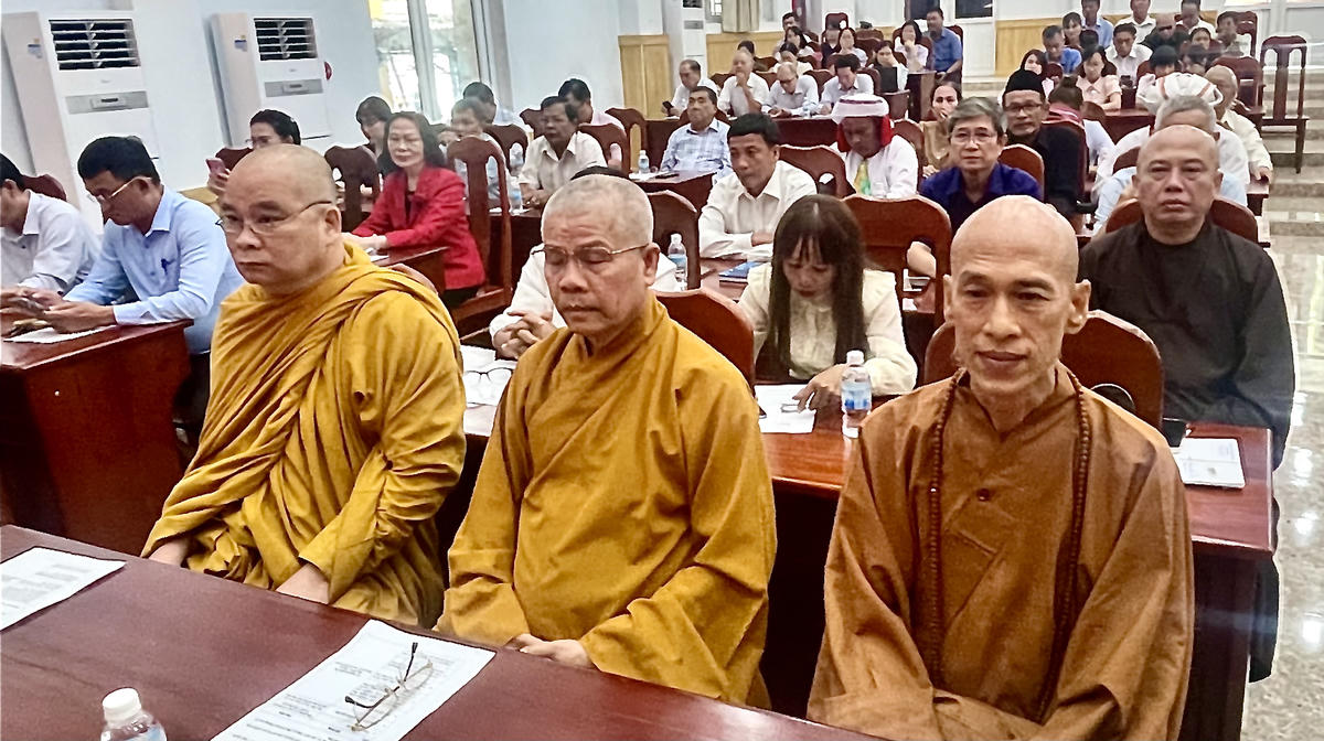 Các đại biểu tham dự hội nghị. (ảnh Thùy Trang)