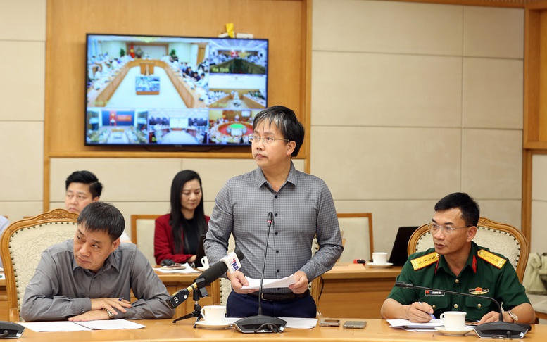 Ông Mai Văn Khiêm, Giám đốc Trung tâm Dự báo khí tượng, thủy văn quốc gia báo cáo tại cuộc họp - Ảnh: VGP/Minh Khôi