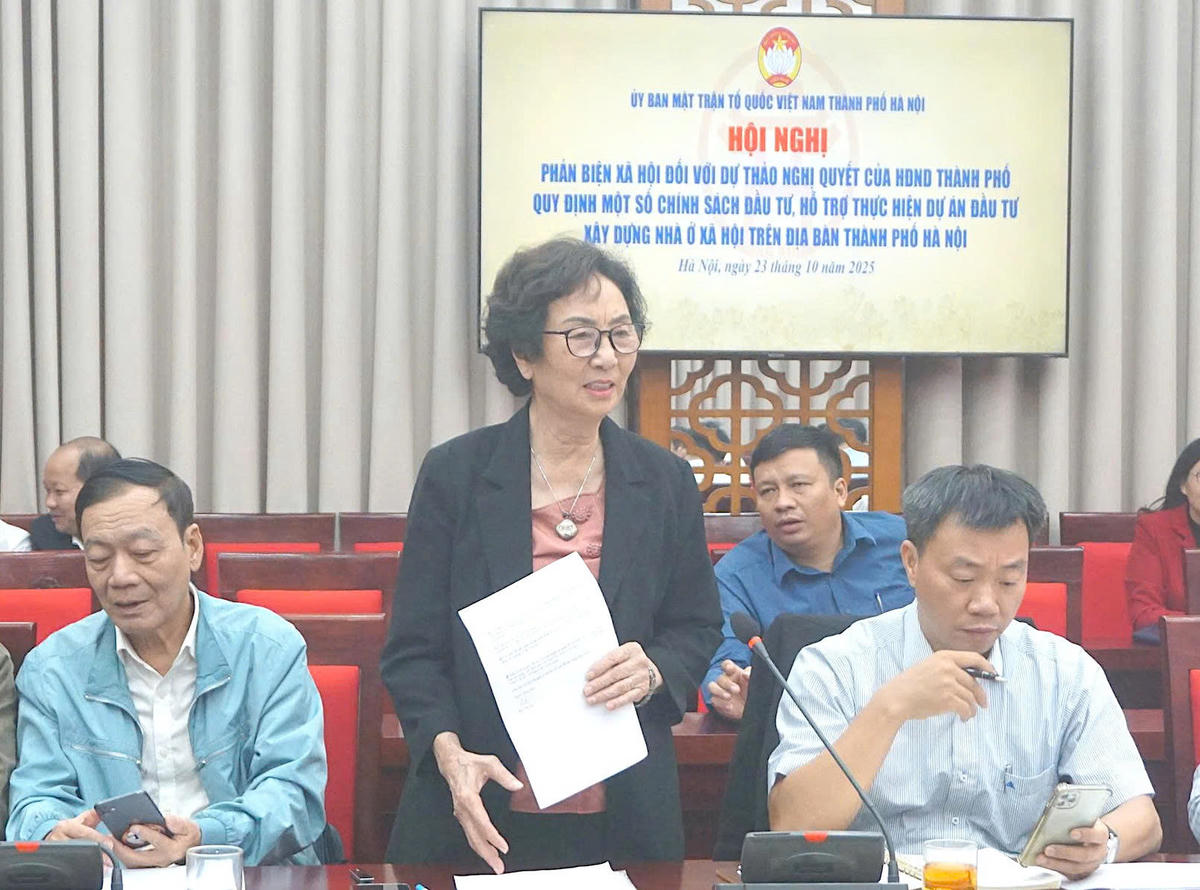 Các chuyên gia, nhà khoa học góp ý tại hội nghị phản biện.&nbsp;