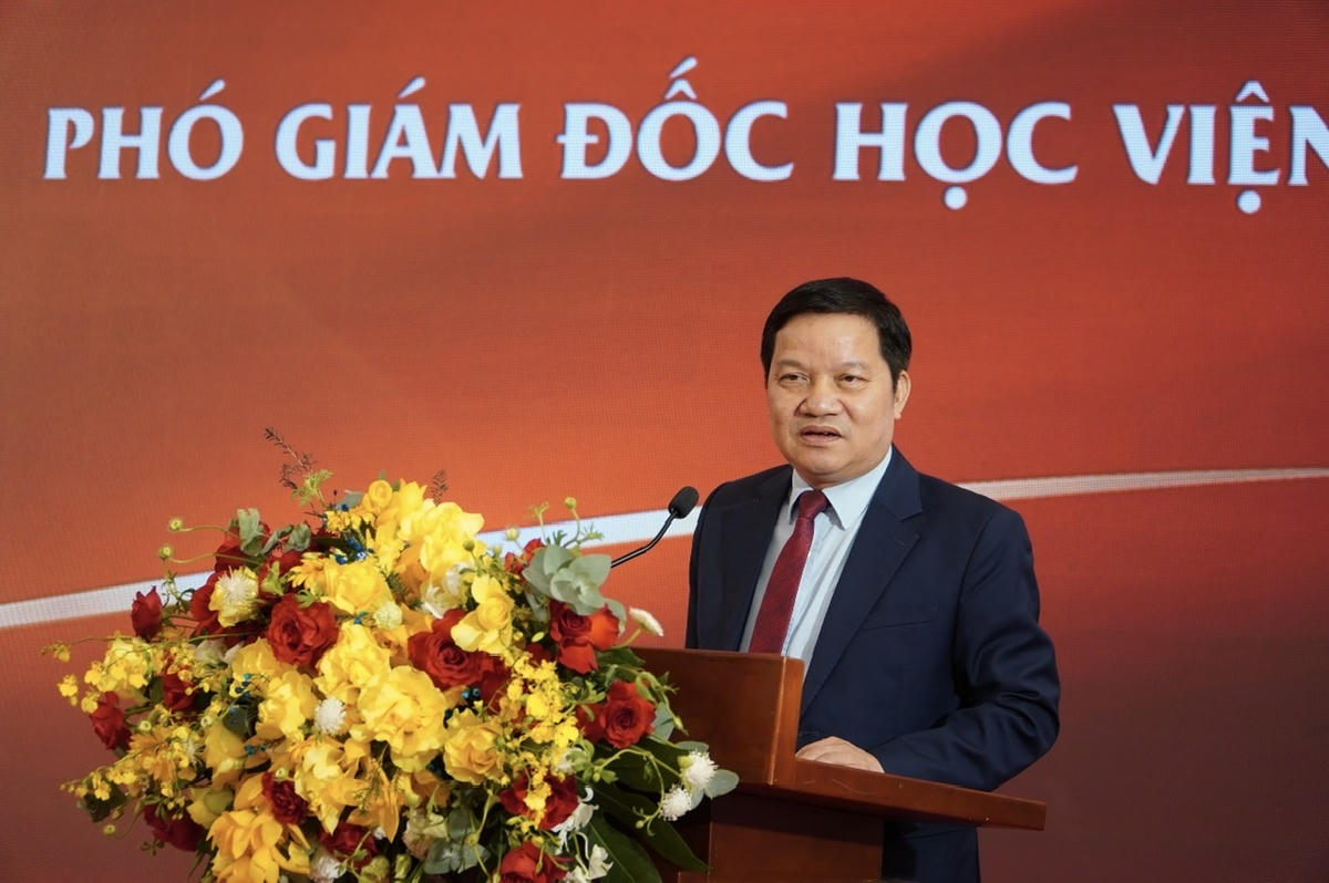 PGS.TS Nguyễn Mạnh Thiều – Phó Giám đốc Học viện Tài chính phát biểu tại lễ vinh danh.