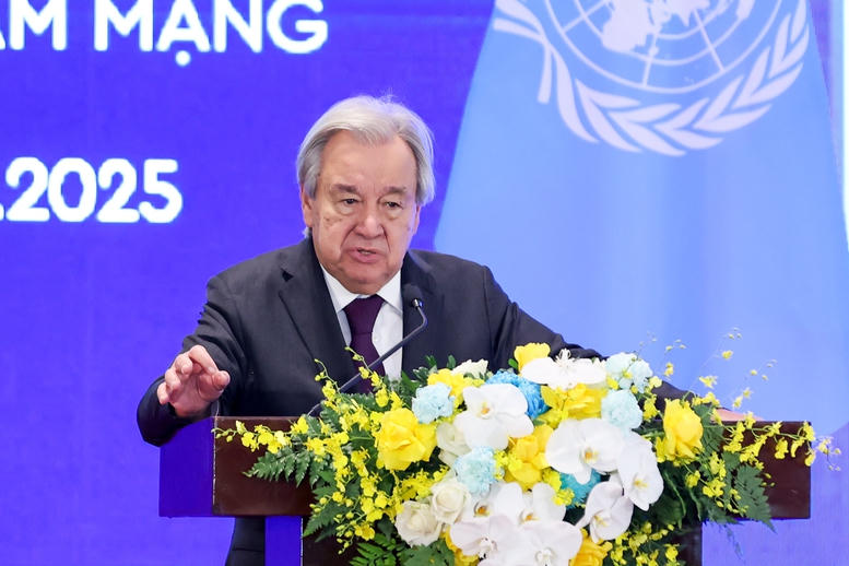 Tổng Thư ký Liên Hợp Quốc António Guterres phát biểu tại họp báo.&nbsp;Ảnh: VGP/Nhật Bắc.
