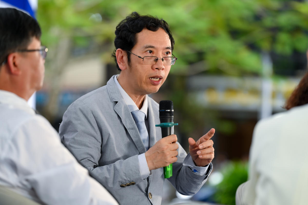 BS.CKII. Nguyễn Minh Tiến – Phó Giám đốc Bệnh viện Nhi đồng TP HCM đưa ra nhiều cảnh báo tại buổi tọa đàm. Ảnh BTC