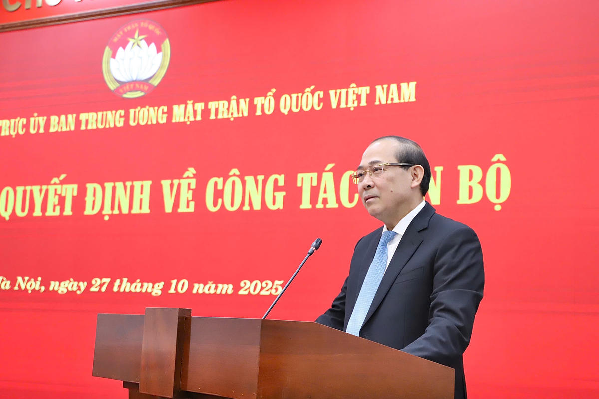 Phó Chủ tịch Hoàng Công Thủy phát biểu tại Hội nghị. Ảnh: Minh Hiển.