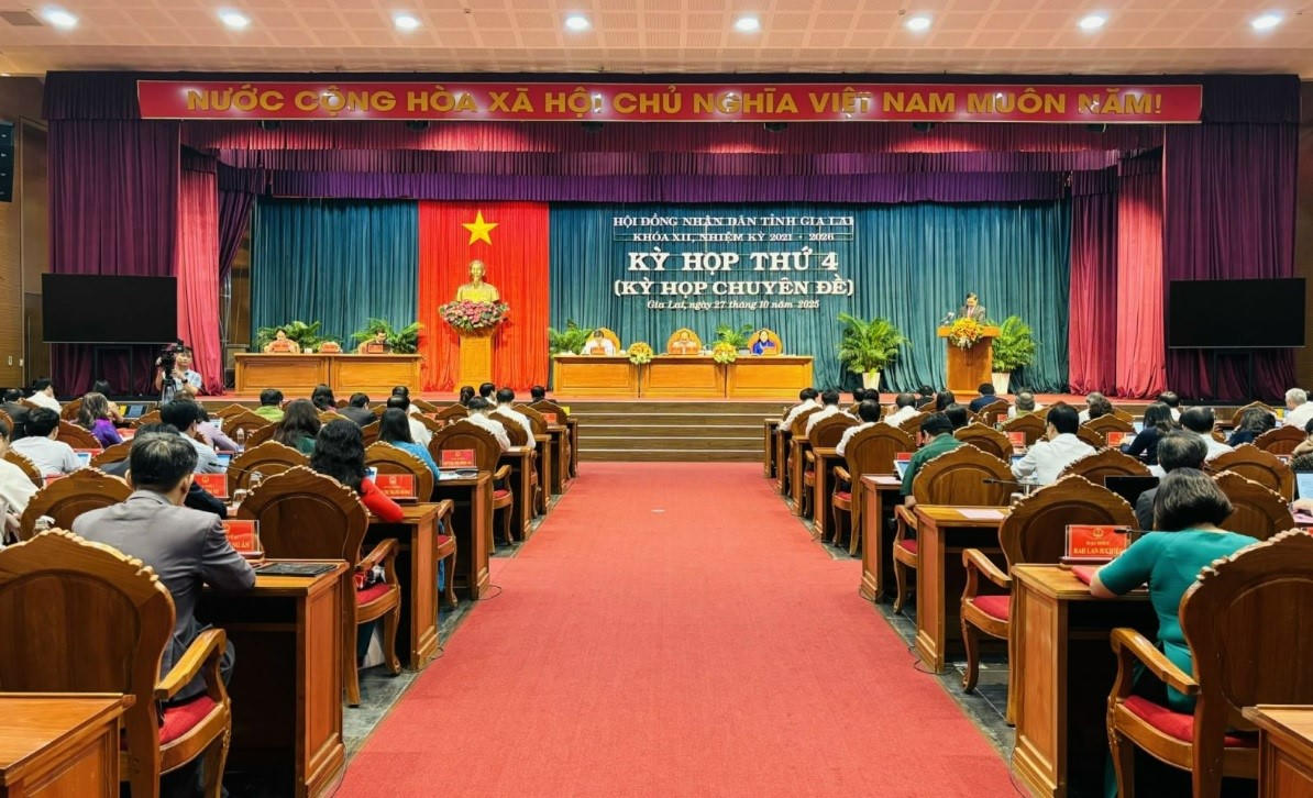 Quang cảnh kỳ họp. Ảnh: CV.