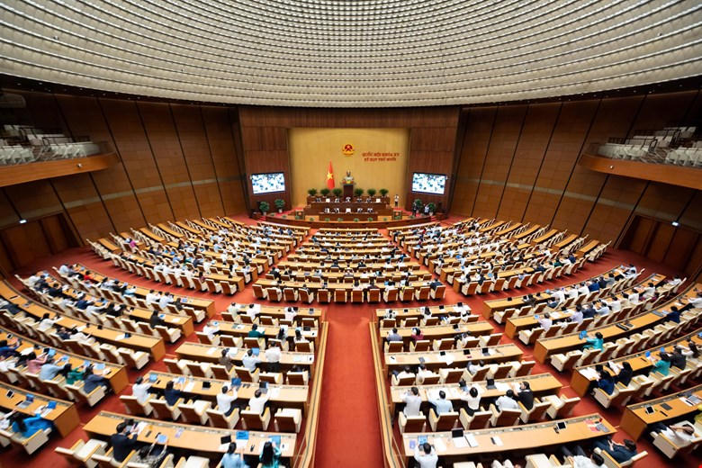 Toàn cảnh phiên họp (Ảnh: Quang Vinh)
