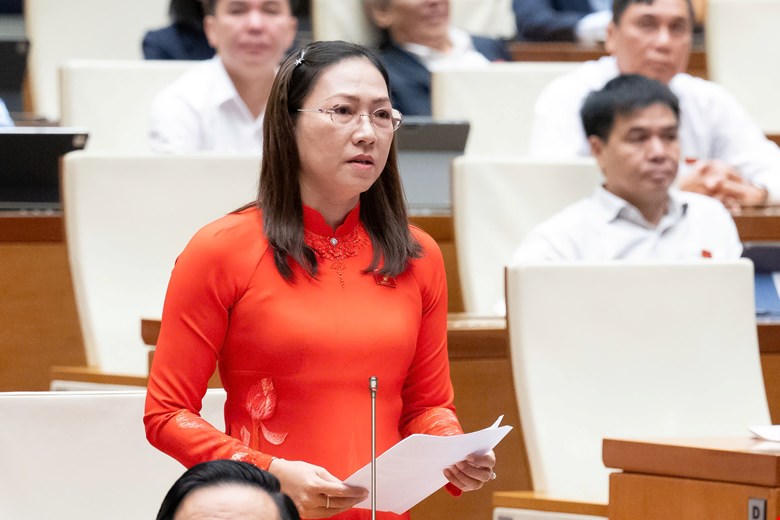 Bà Nguyễn Thị Yến Nhi phát biểu (Ảnh: Quang Vinh)