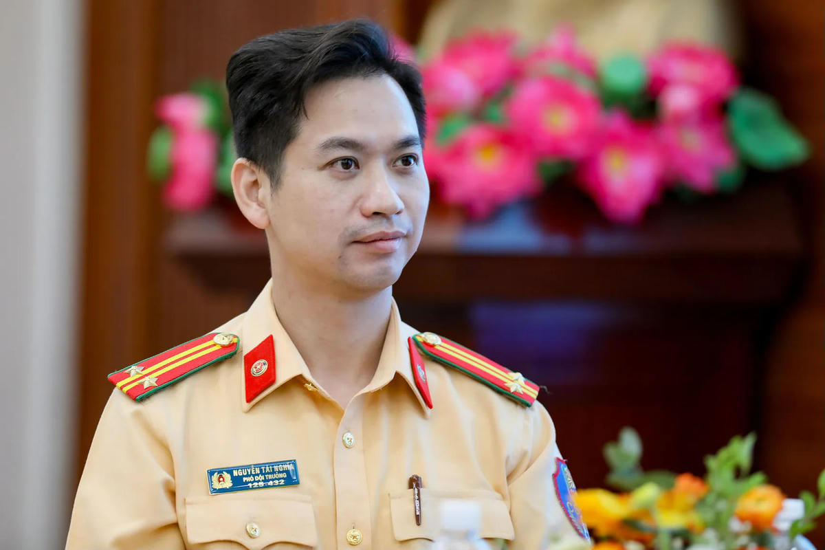 Trung tá Nguyễn Tài Nghĩa, Phó Đội trưởng Đội tuyên truyền điều tra giải quyết TNGT và xử lý vi phạm, Phòng CSGT (Công an TP Hà Nội) chia sẻ tại buổi tọa đàm.