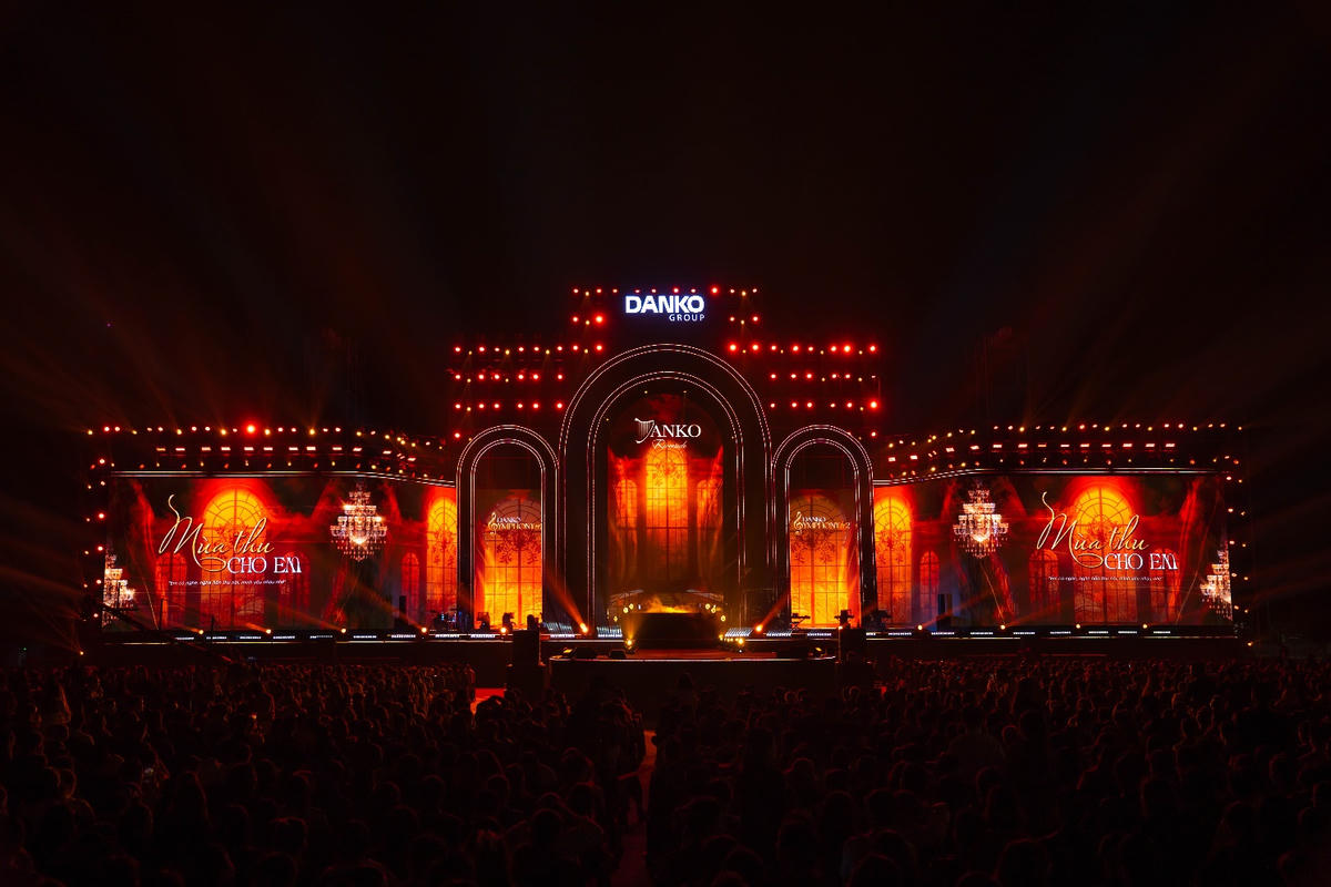 Sân khấu đêm nhạc “Mùa thu cho em” – Nơi nghệ thuật thăng hoa trong từng khung hình