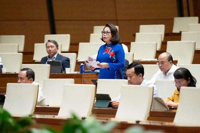 Đại biểu Quốc hội:
Phải bồi dưỡng, trọng dụng về chế độ chính sách tiền lương cho báo chí
