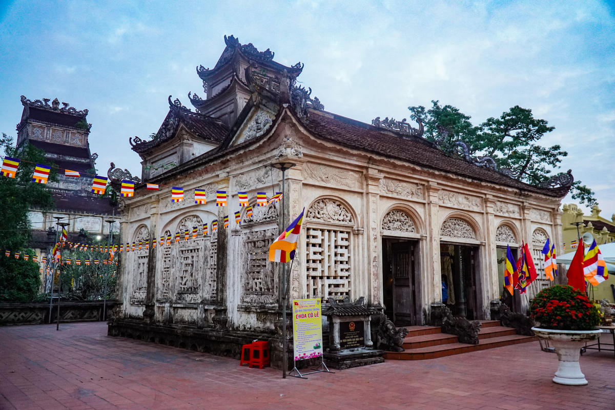 Theo ông Thạo, trải qua nhiều biến cố lịch sử, ngôi chùa đã nhiều lần được trùng tu, tôn tạo, trong đó lần đại trùng tu quy mô lớn nhất diễn ra vào đầu thế kỷ XX (khoảng năm 1902 – 1914), hình thành diện mạo kiến trúc như ngày nay. Ảnh: Đình Minh