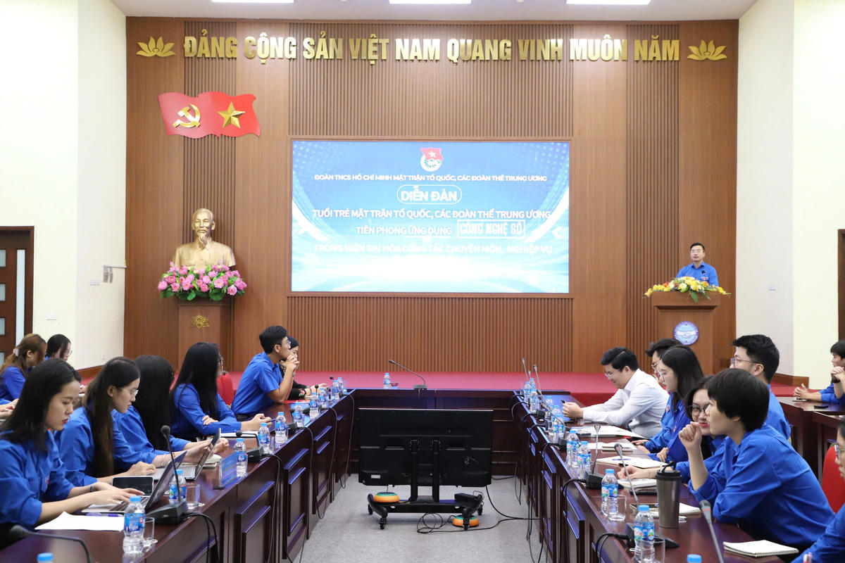 Quang cảnh diễn đàn. Ảnh: Minh Hiển.