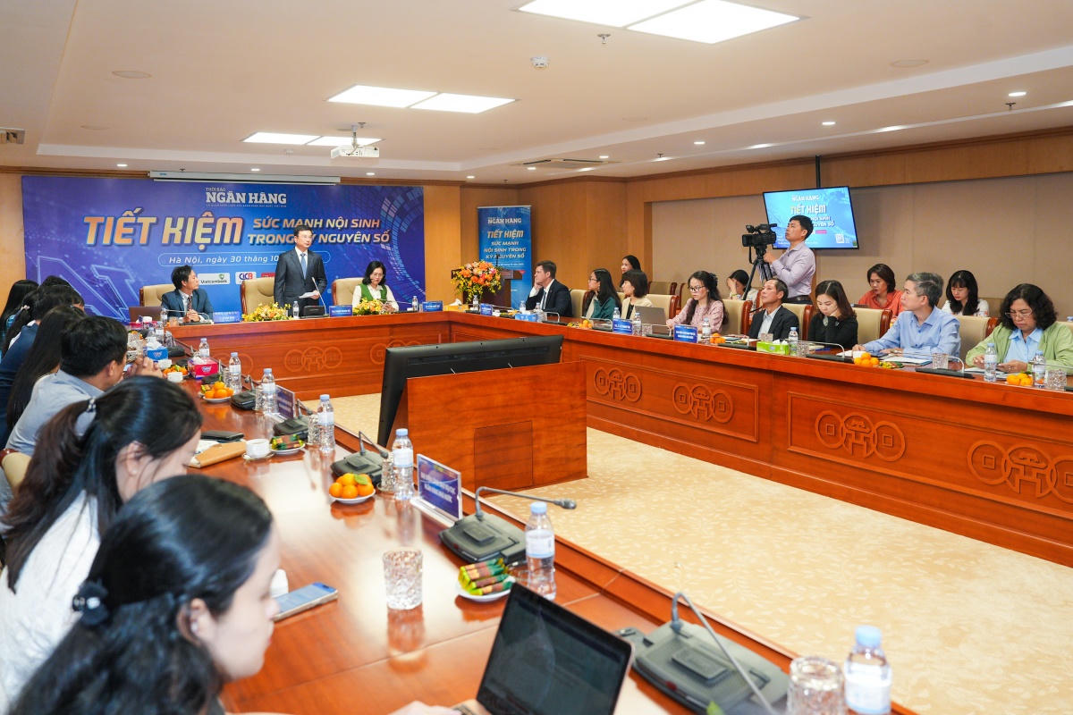 Toàn cảnh toạ đàm. Ảnh:BTC.