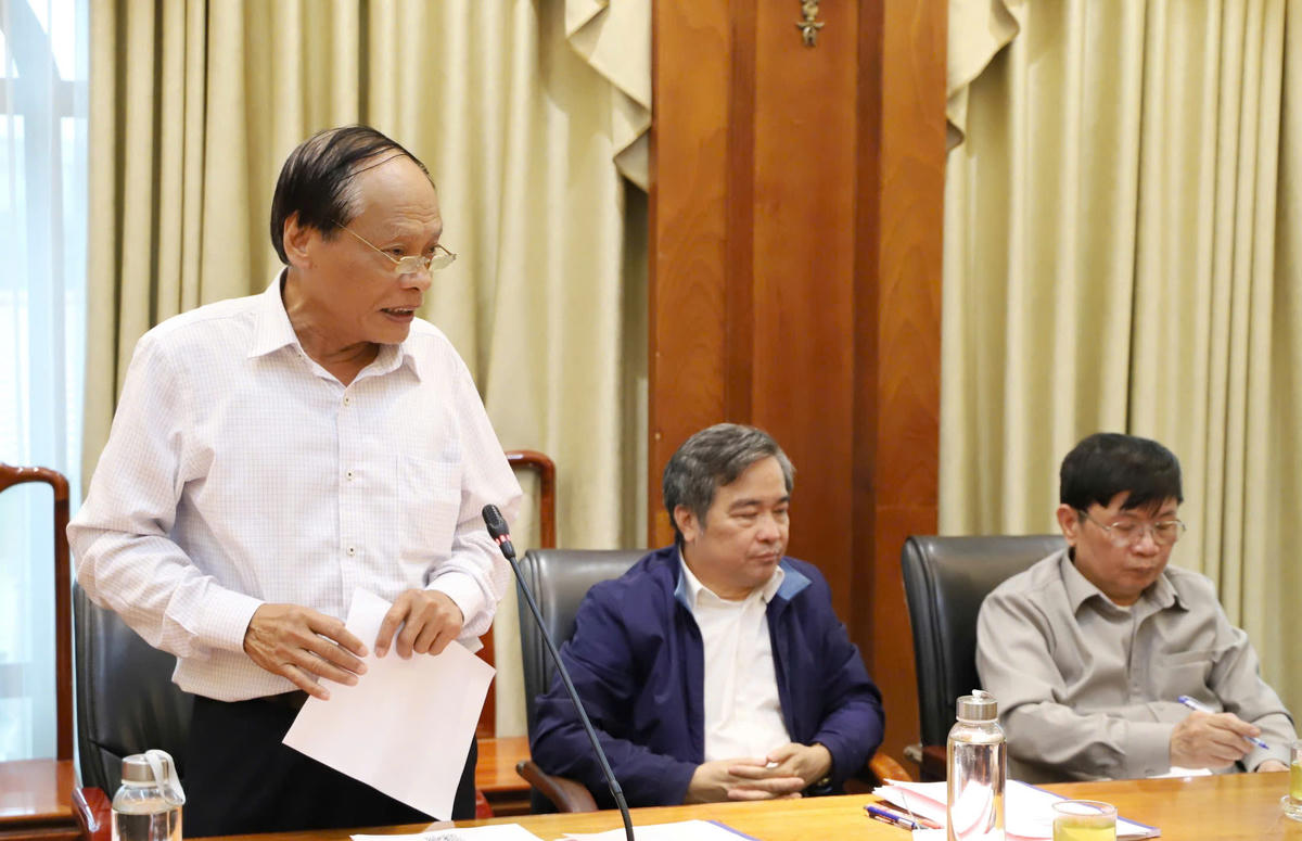 Đại biểu đóng góp ý kiến tại tọa đàm. Ảnh: N. P