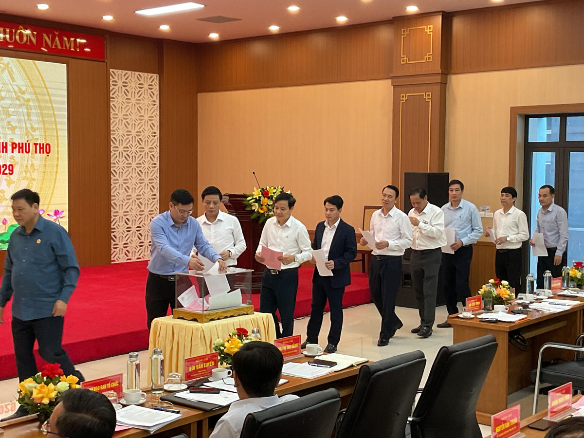 Hội nghị thông qua quy trình giới thiệu và nhất trí nhân sự cho Đại hội nhiệm kỳ 2025-2030.