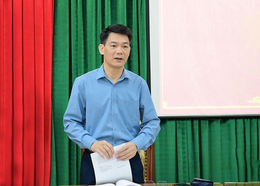 Ông Nguyễn Đức Toàn - Trưởng Ban Tuyên giáo và Dân vận Tỉnh ủy phát biểu kết luận hội nghị. Ảnh: Trường Giang