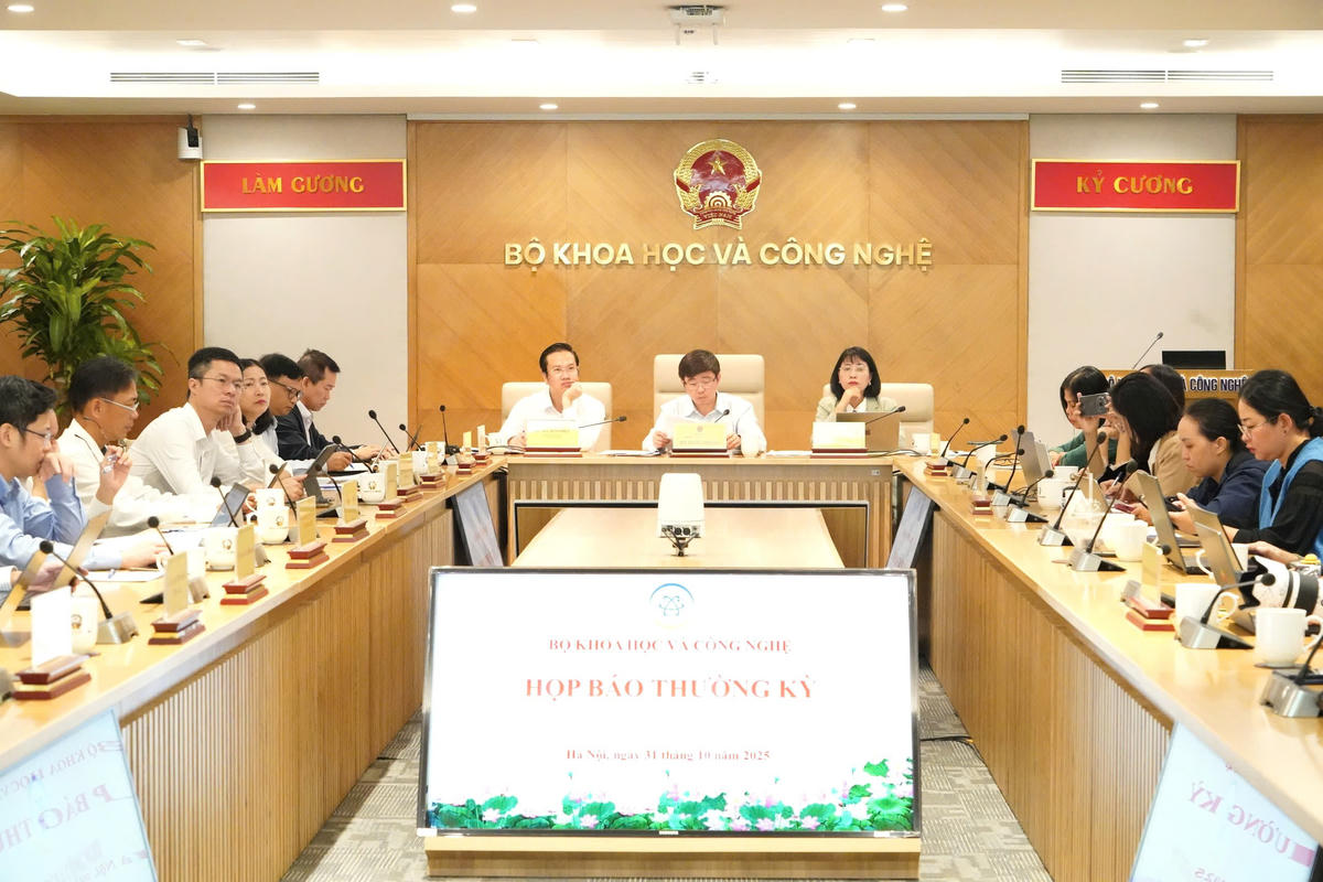 Toàn cảnh buổi họp báo. Ảnh: Bộ KHCN.