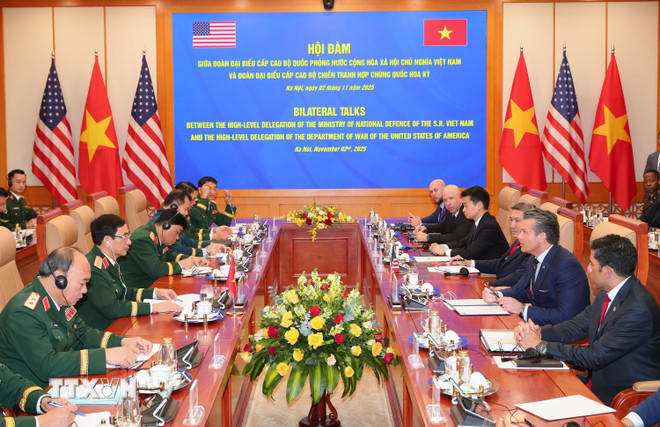 Hội đàm giữa Bộ Quốc phòng hai nước. (Ảnh: Trọng Đức/TTXVN)