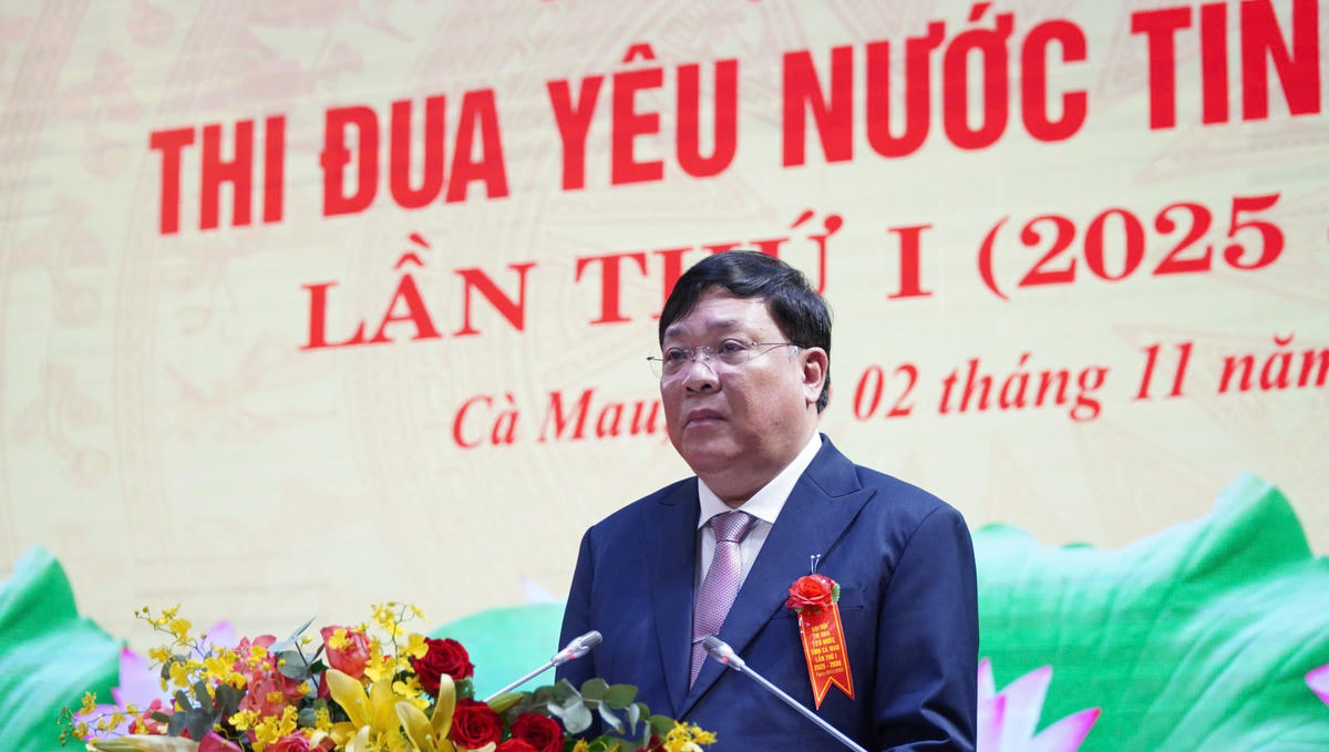 Chủ tịch UBND tỉnh Cà Mau Phạm Thành Ngại phát biểu tạị Đại hội. Ảnh: Nguyên Du