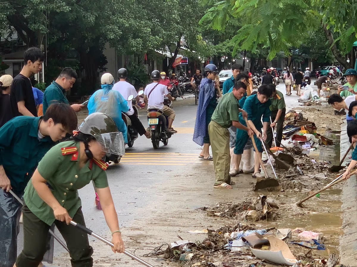 Hỗ trợ khẩn cấp thêm 100 tỷ đồng cho TP Huế khắc phục thiệt hại mưa lũ