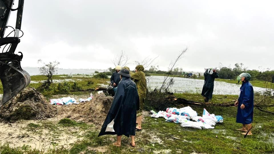 Sự cố vỡ đê bao moong mỏ sắt Thạch Khê là lơi cảnh tỉnh về an toàn hồ đập trong mùa mưa lũ. Ảnh: TK.