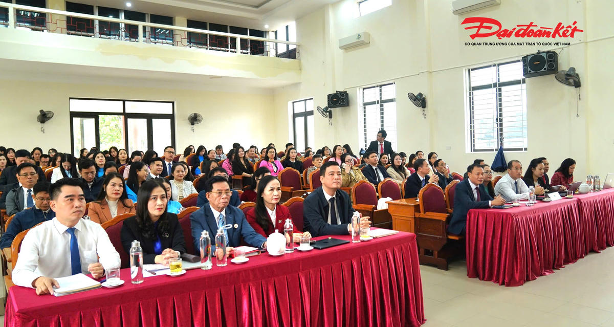 Ban Thường trực Ủy ban MTTQ Việt Nam tỉnh Hà Tĩnh dự hội nghị. Ảnh: CK.