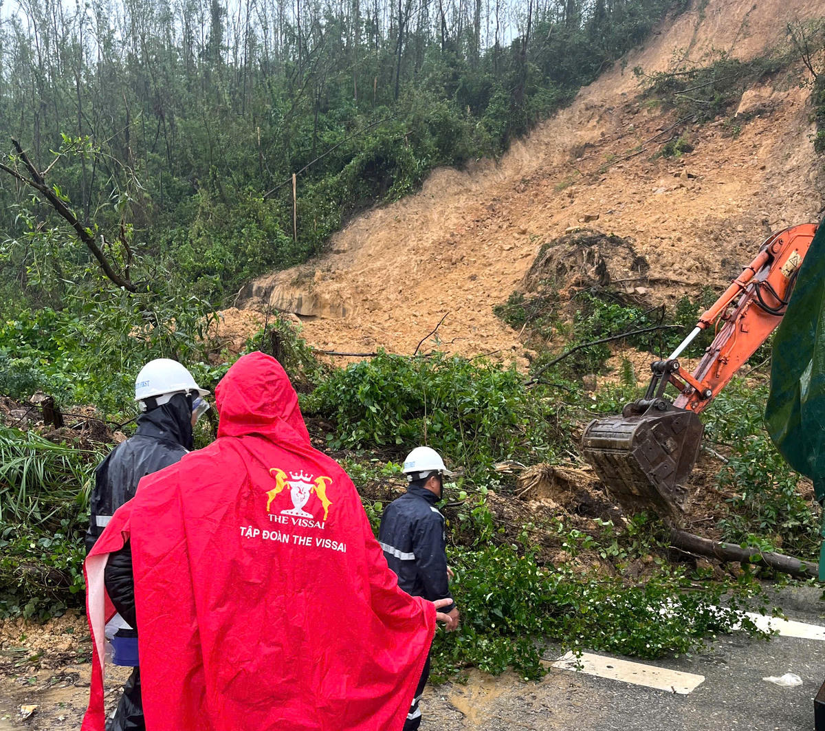 Hiện trường vụ sạt lở.&nbsp;Ảnh: HN.