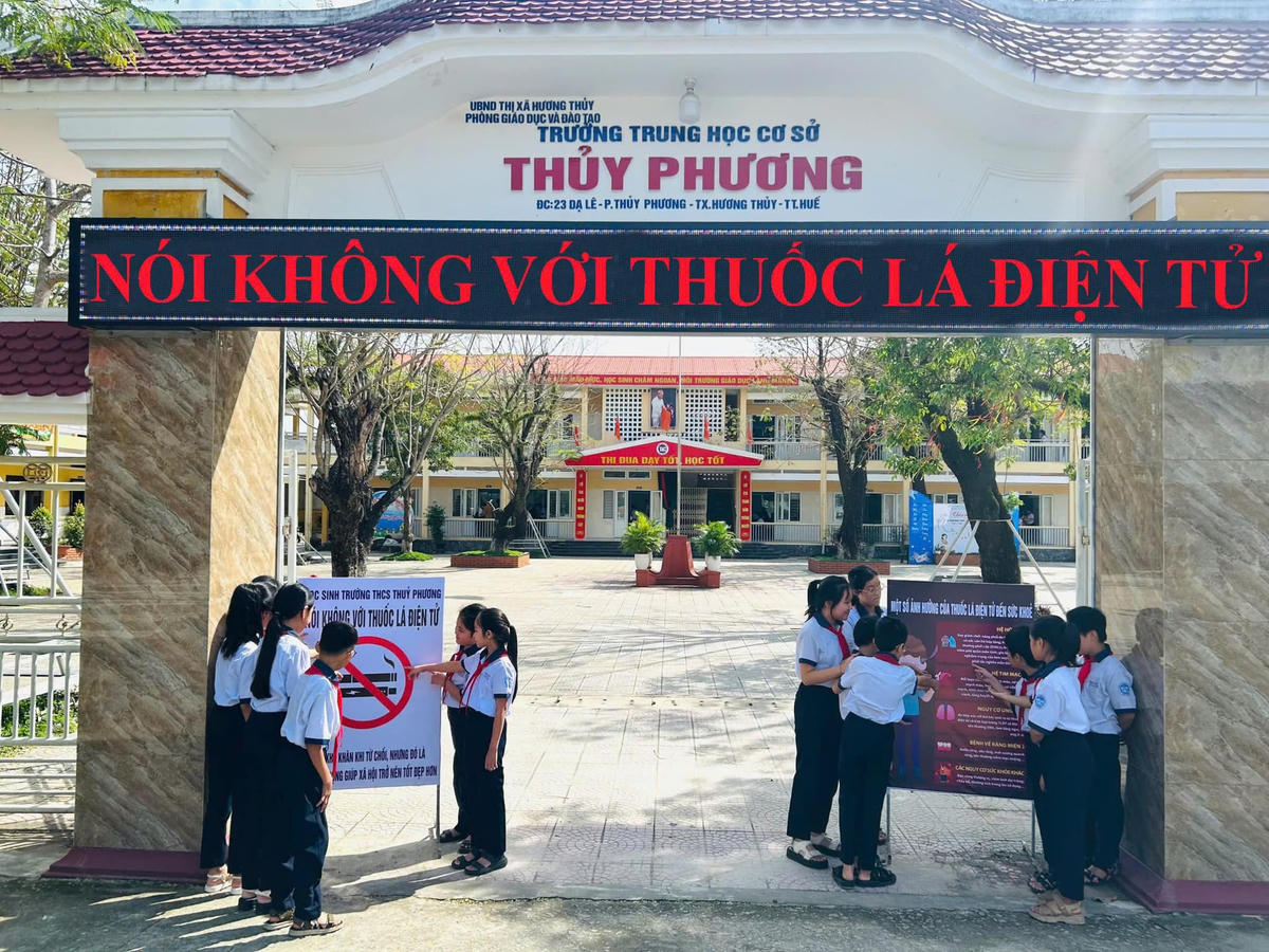 Giúp học sinh hiểu, đồng cảm và có bản lĩnh tự bảo vệ chính mình trước thuốc lá điện tử. Ảnh: TL. 
