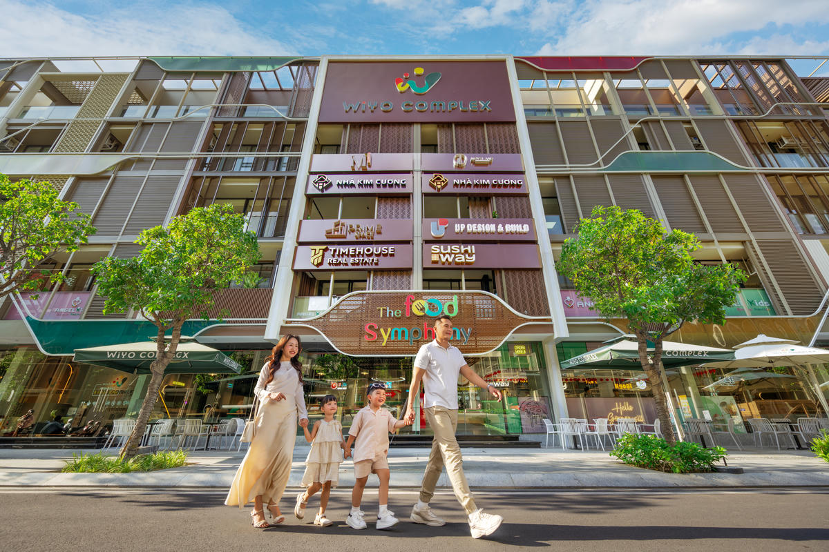 Nhiều dự án hiện hữu và mới tại khu vực, bao gồm khu đô thị phức hợp chuẩn quốc tế The Global City (Masterise Homes), Safira Khang Điền, Verosa, Sky 9, The Eastern, Đông Tăng Long… nơi hàng trăm block nhà phố, biệt thự, căn hộ đã và đang hình thành, tạo diện mạo đô thị hiện đại, thu hút hàng chục nghìn cư dân thượng lưu và nhà đầu tư quốc tế.