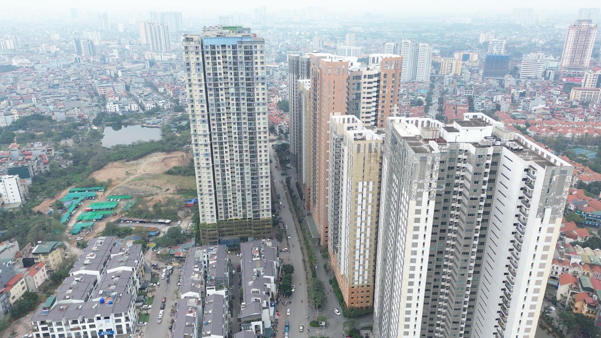 Cần có chế tài mạnh đối với người tham gia đấu giá đất nhưng bỏ cọc. Ảnh: Quang Vinh.