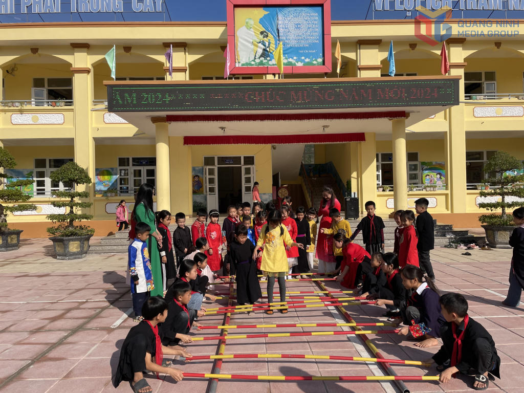 Trường Phổ thông nội trú Tiểu học và THCS Đồng Tâm (xã Lục Hồn) sẽ được đầu tư trên cơ sở sáp nhập Trường Tiểu học Đồng Tâm và Trường THCS Đồng Tâm. Ảnh: QMG.&nbsp;