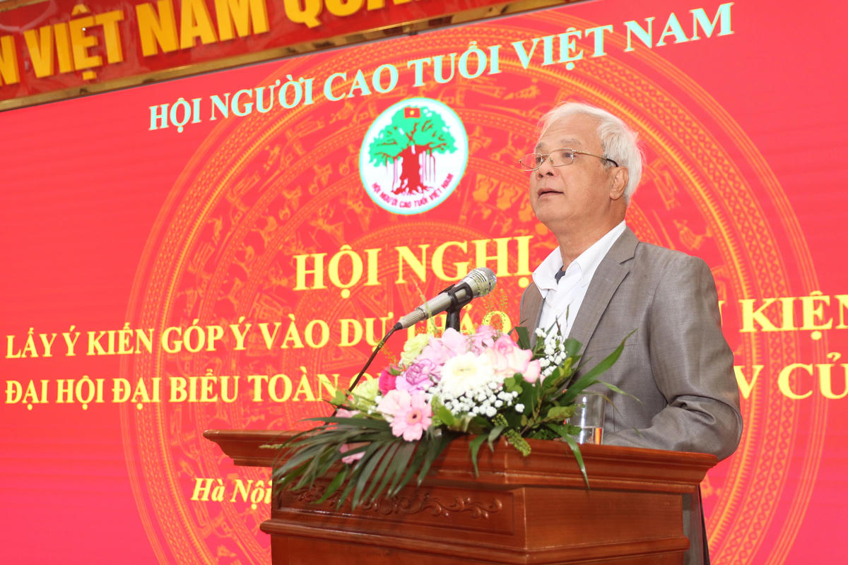 Ông Nguyễn Thế Toàn, Chủ tịch Hội Người cao tuổi thành phố Hà Nội&nbsp;phát biểu tại Hội nghị. Ảnh: Tiến Đạt.. 