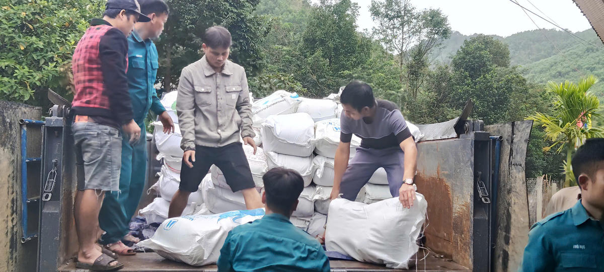 Xã A Vương chủ động mua&nbsp;10 tấn gạo dự trữ cung cấp cho người dân. Ảnh: CV.